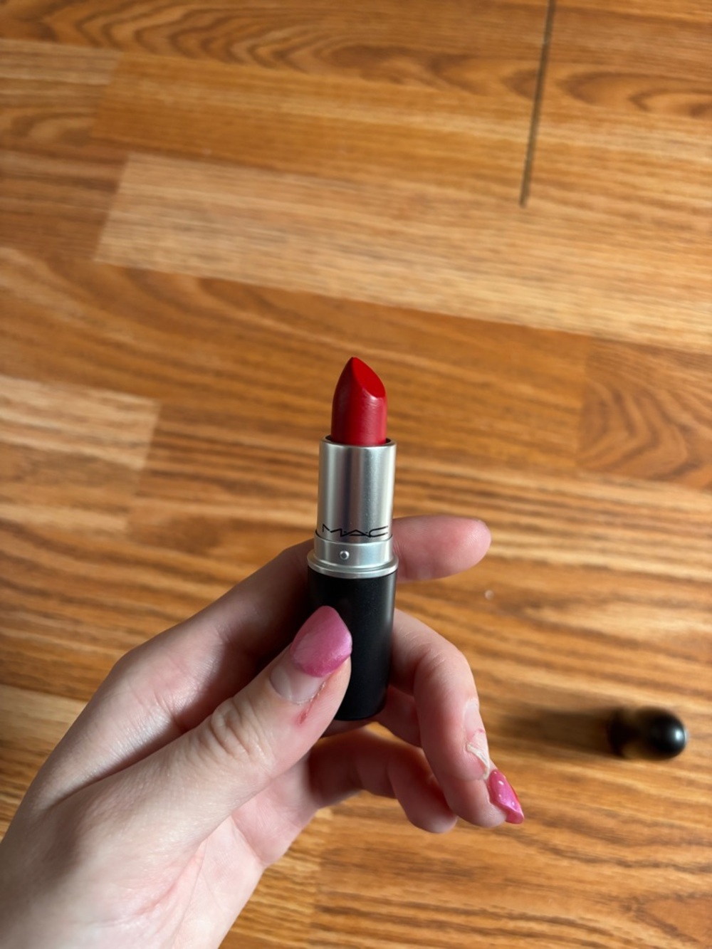 MAC Red Lipstick - Ruby Woo - Picture 5 of 7